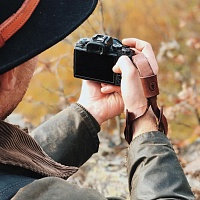 Camera Holder - mahagon
